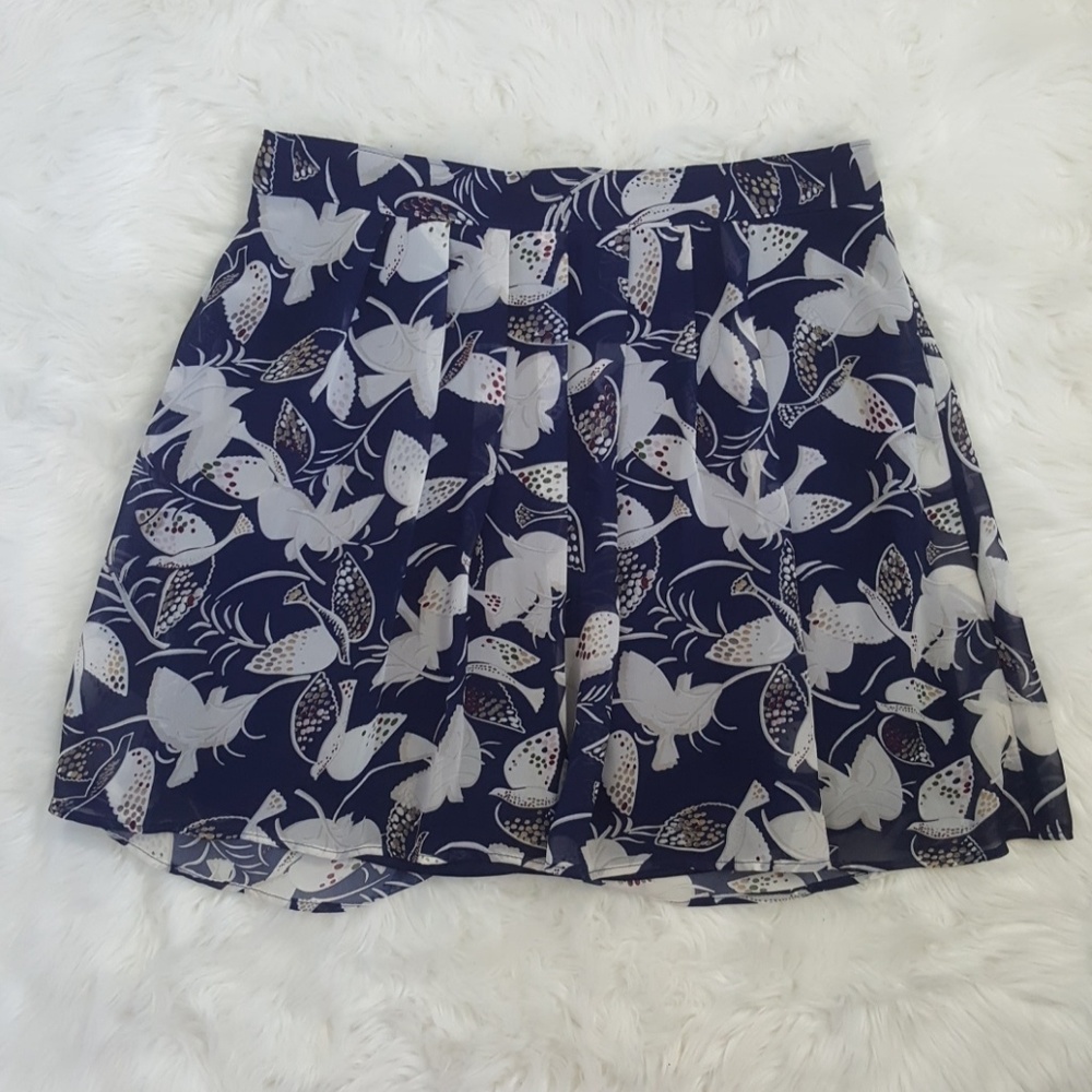 Old Navy Pleated Blue Mini Skirt Bird Print sz S